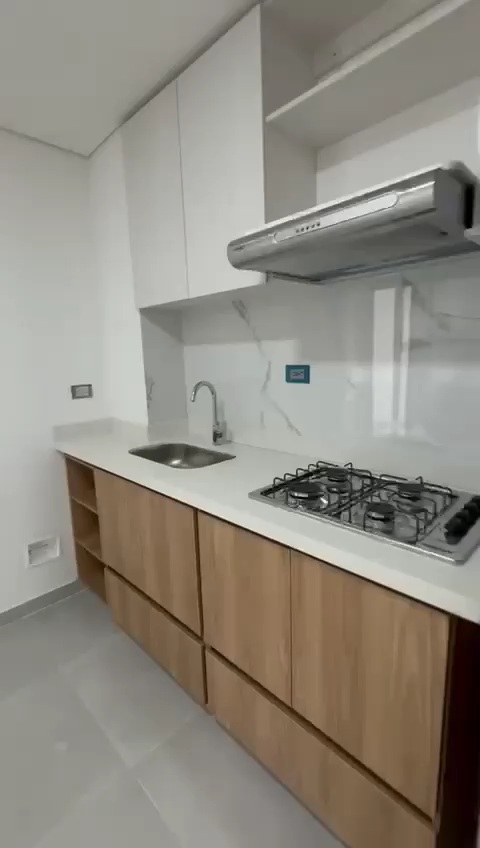 Apartamento Interno en Campo Valdés – Quinto Piso
