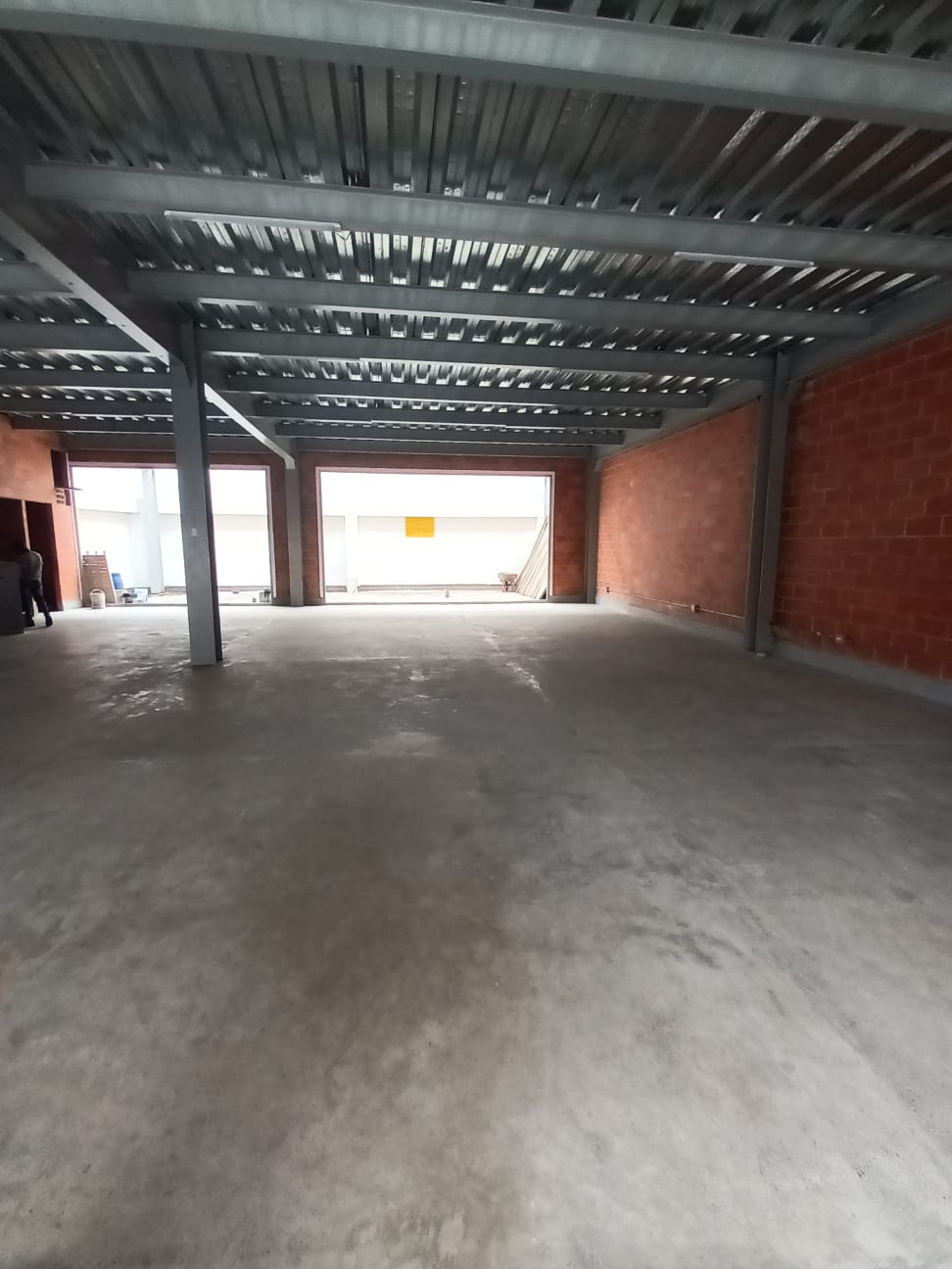 Bodega primer piso del barrio La América.